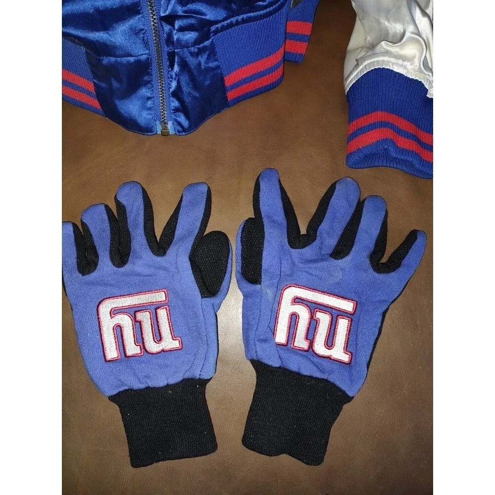 Vintage lot of 3 : Reebok NY Giants Jacket Sz M & WWF Cheetah & NY Sport Gloves